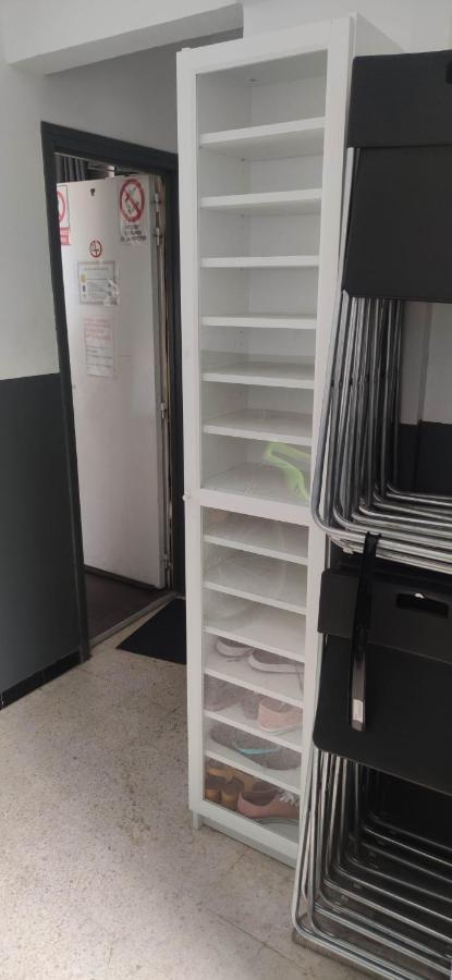 Logement Chambre Seul En Supplement Ou Dortoir Mixte Roquemaure  Exterior foto