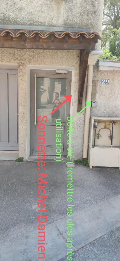 Logement Chambre Seul En Supplement Ou Dortoir Mixte Roquemaure  Exterior foto