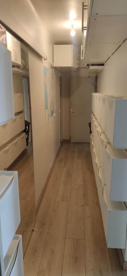 Logement Chambre Seul En Supplement Ou Dortoir Mixte Roquemaure  Exterior foto