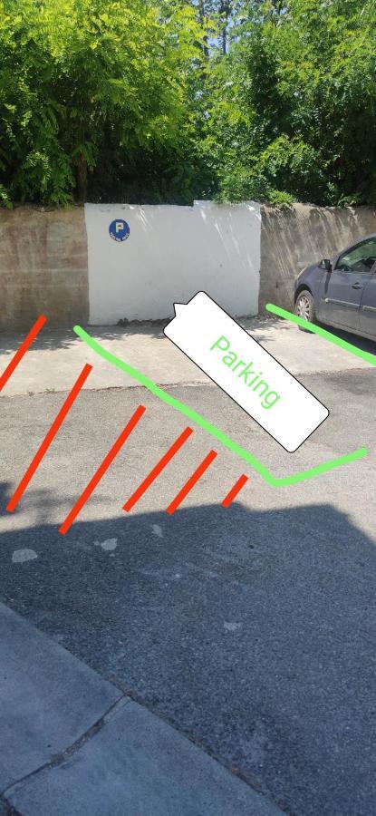Logement Chambre Seul En Supplement Ou Dortoir Mixte Roquemaure  Exterior foto